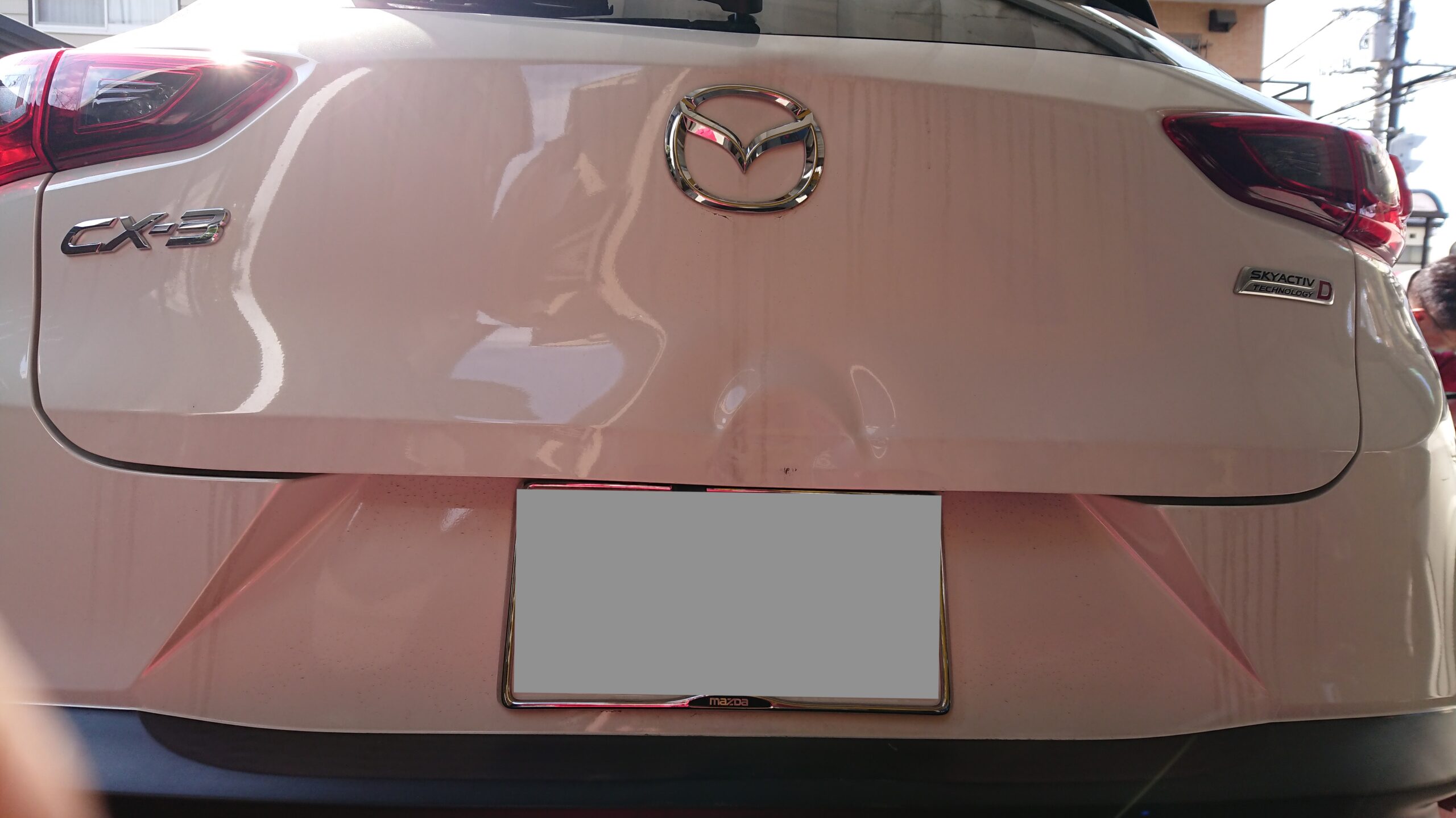 マツダcx 3 リヤゲート交換 損傷ケースに合わせてご提案 車の傷 ヘコミ修理の専門店 佐藤自動車 神奈川県川崎市