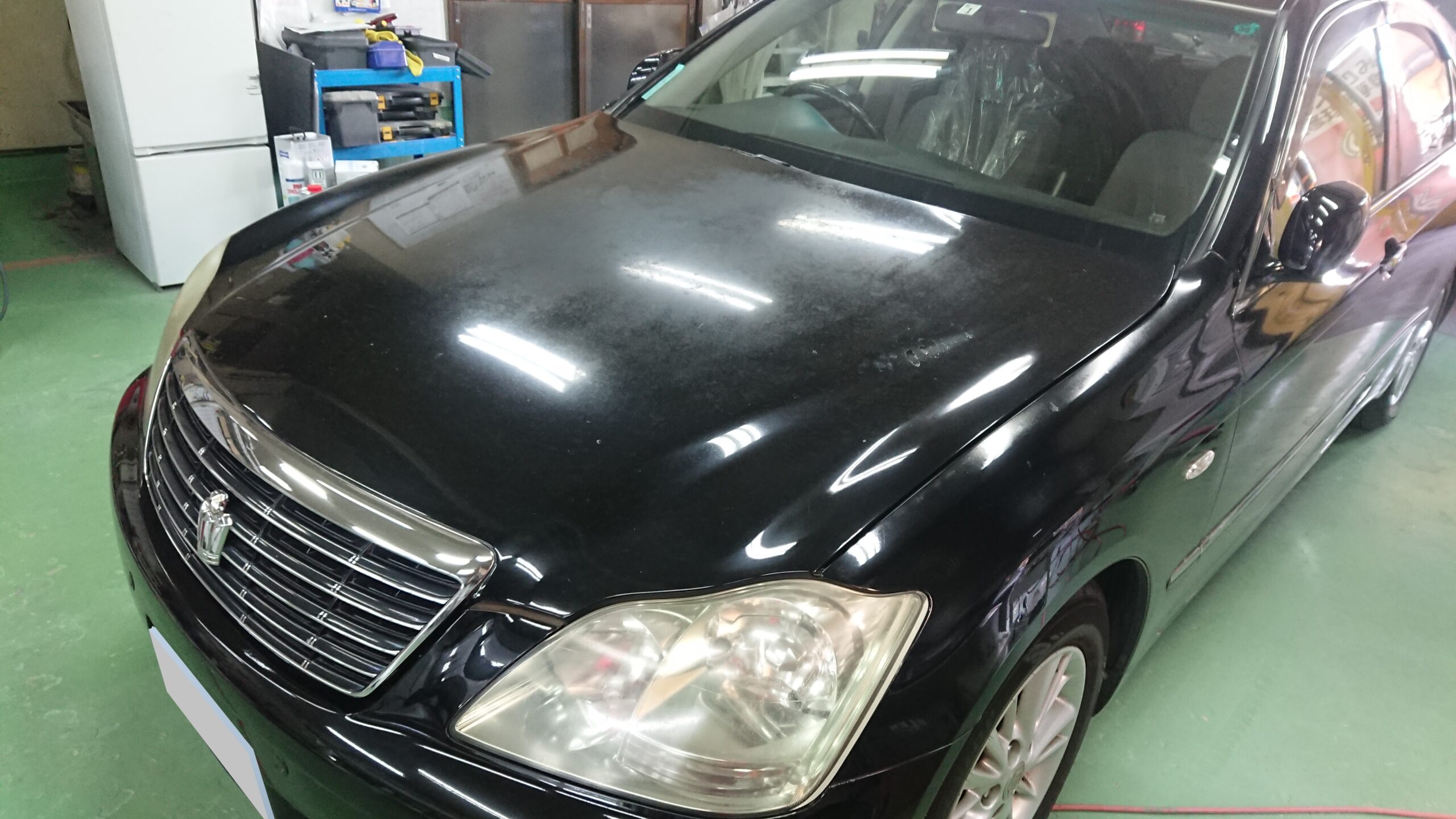 クラウン／まるで新車時の様にリフレッシュ！色あせたボディーを塗装