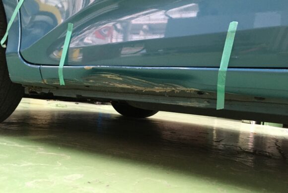 フリード／新品部品と板金塗装でしっかり保険修理！事故車にならない方法
